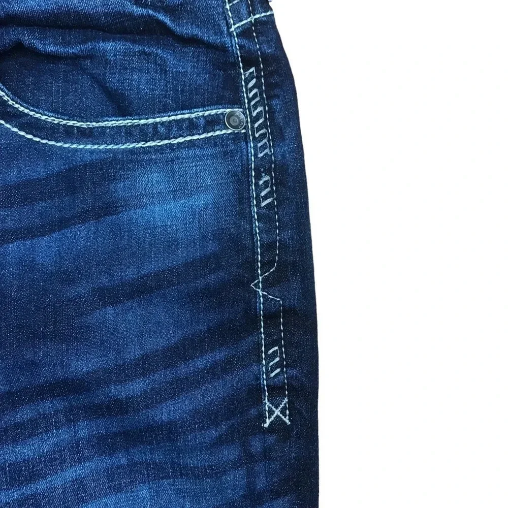 Ariat brand style